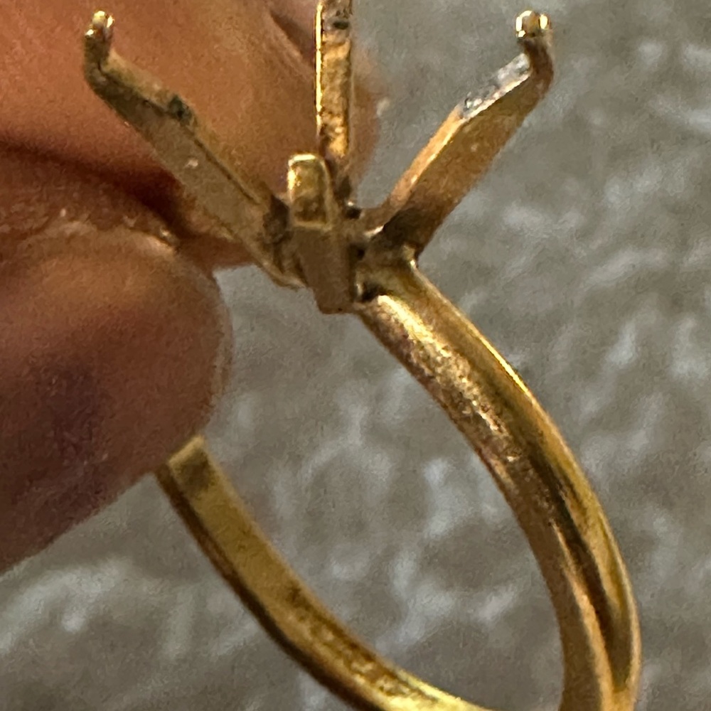 14k GP espo TYPO Vintage Gold Ring with missing stone - Picture 2 of 16